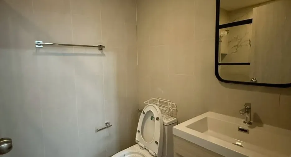 Condo en alquiler de 2 habitaciones en Bang Kapi, Bangkok