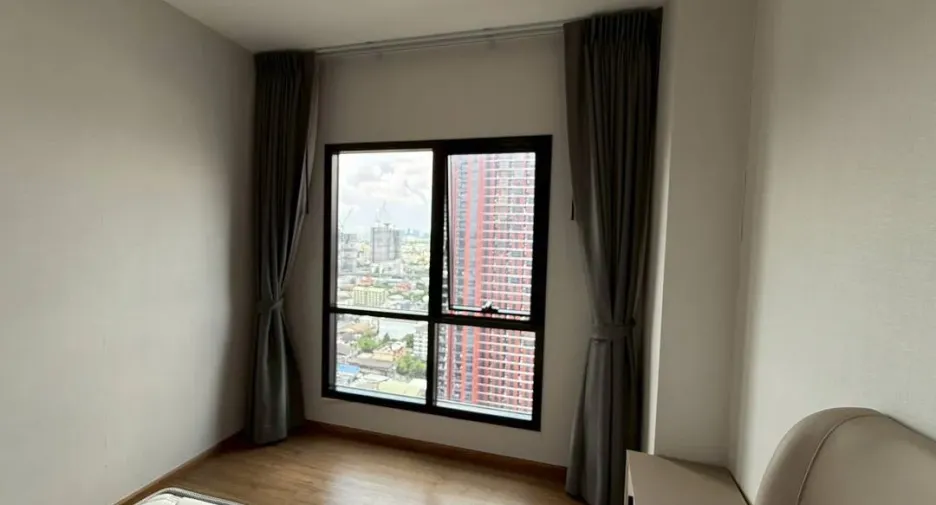 Condo en alquiler de 2 habitaciones en Bang Kapi, Bangkok