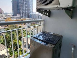 出租 1 卧室 公寓 在 Huai Khwang, 曼谷