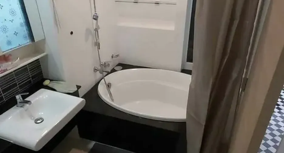 For rent 3 bedrooms condo in Bang Na, Bangkok