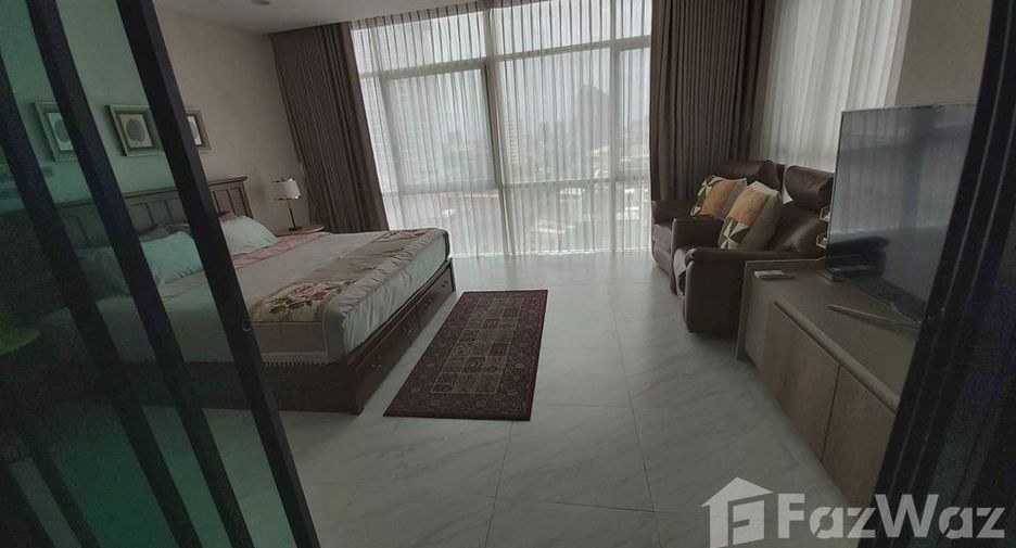 For rent 3 bedrooms condo in Bang Na, Bangkok