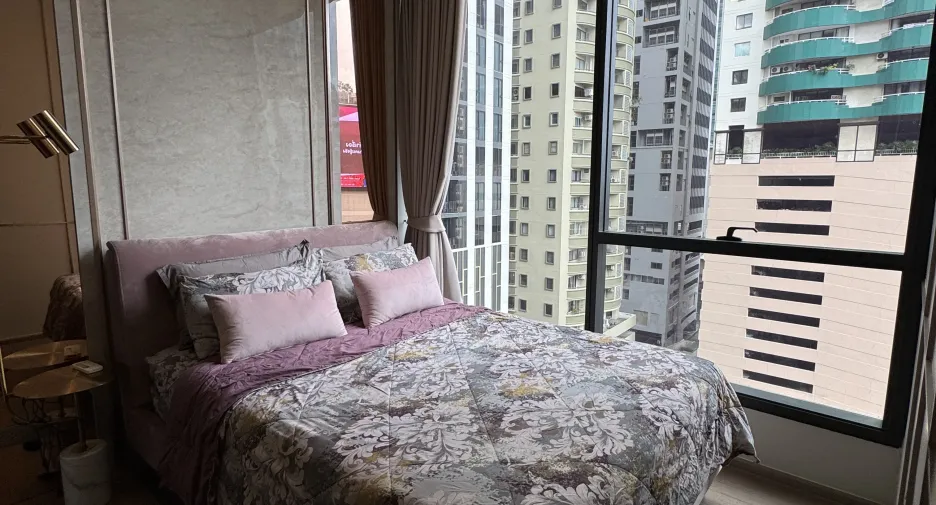 For rent 1 bed condo in Khlong Toei, Bangkok