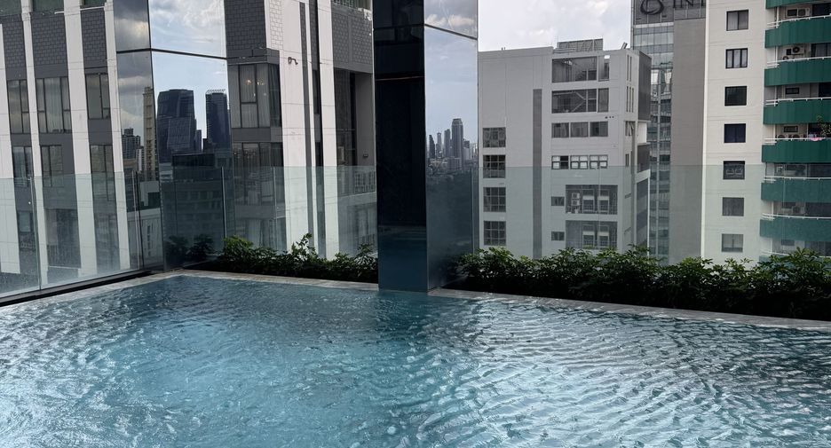 For rent 1 bed condo in Khlong Toei, Bangkok