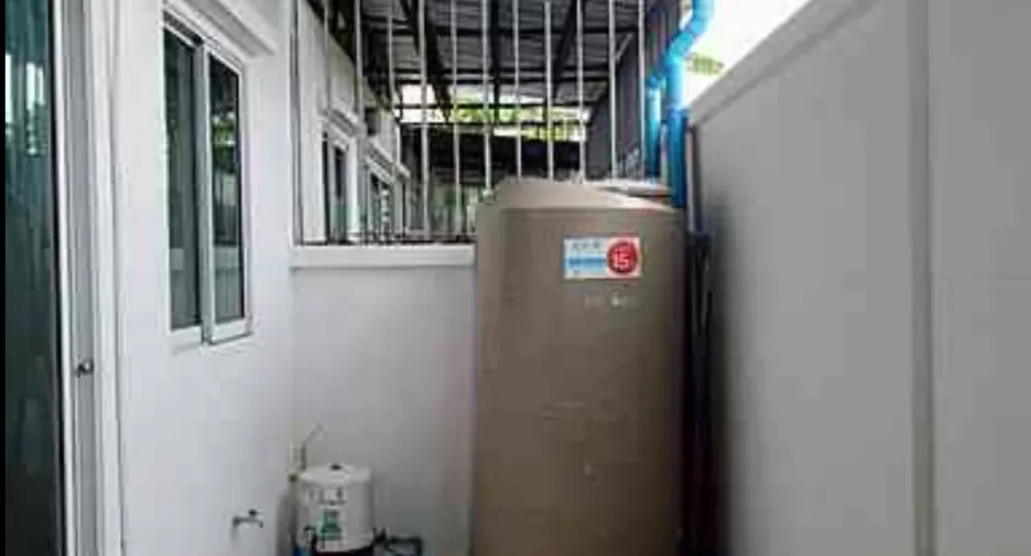 For rent 2 bedrooms townhouse in Lat Phrao, Bangkok