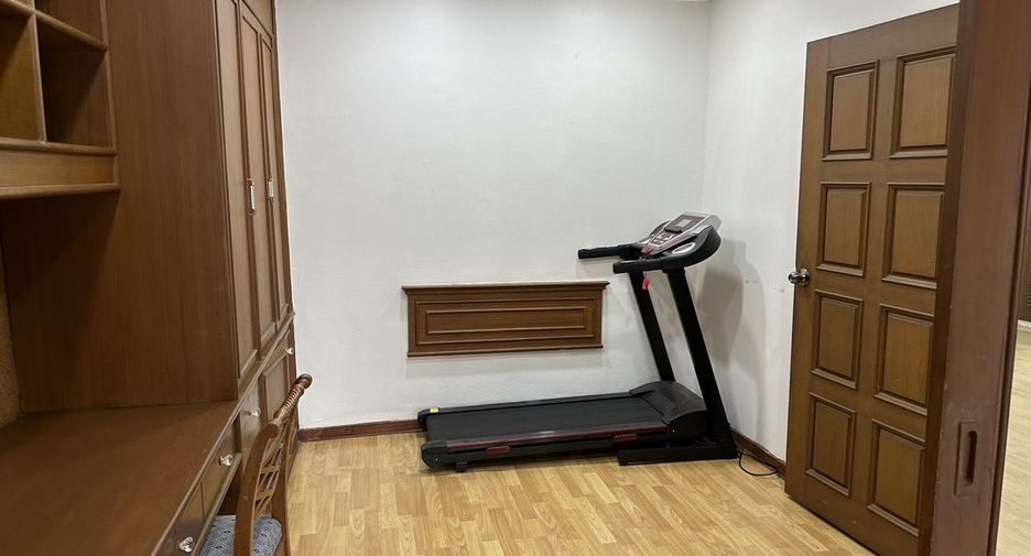 Wohnung zur Miete mit 2 Zimmer in Watthana, Bangkok