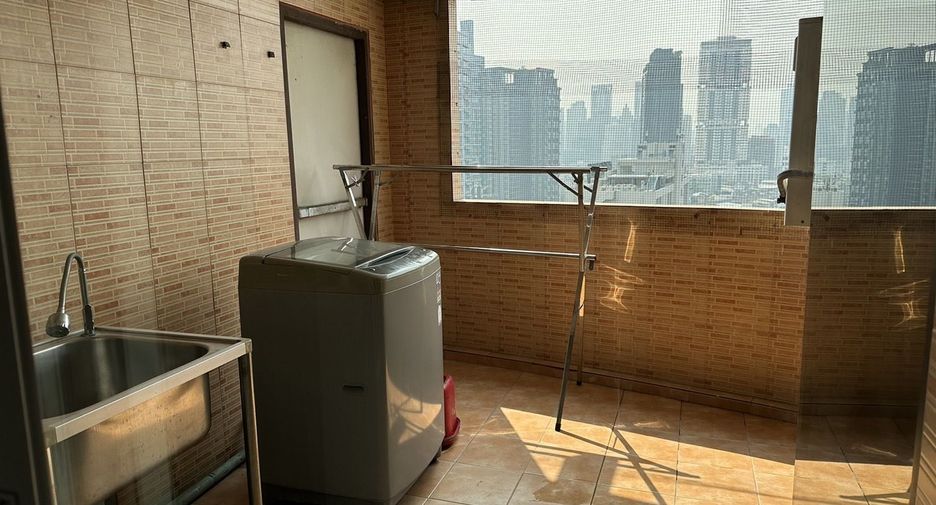 Wohnung zur Miete mit 2 Zimmer in Watthana, Bangkok