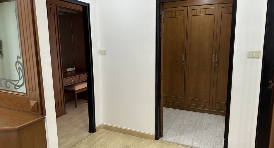 Wohnung zur Miete mit 2 Zimmer in Watthana, Bangkok