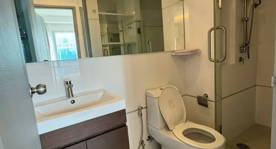 For rent 1 Beds condo in Watthana, Bangkok