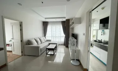 À louer 1 chambre condo à Huai Khwang, Bangkok