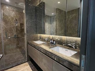 For rent 2 ベッドルーム condo in Pathum Wan, Bangkok