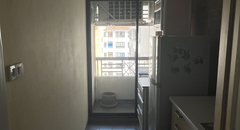 For rent 1 bed condo in Sathon, Bangkok