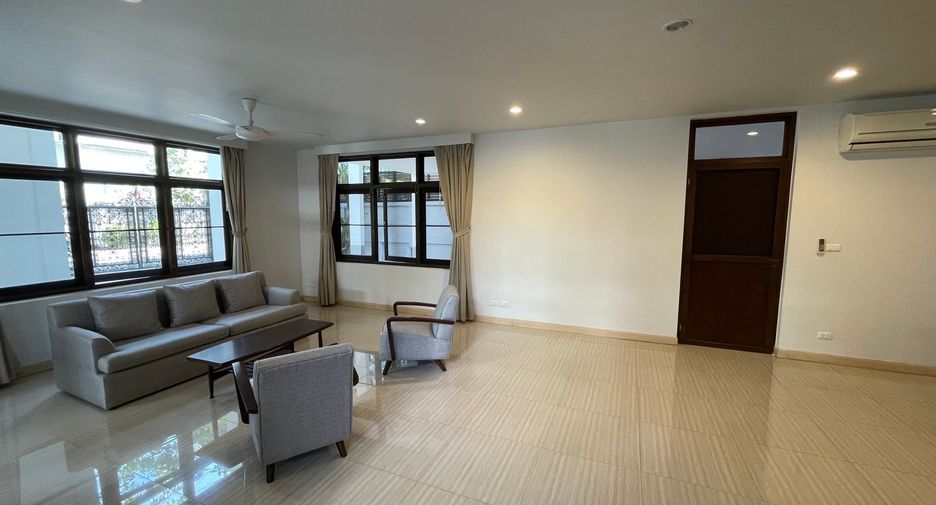 For rent 3 ベッドルーム house in Watthana, Bangkok