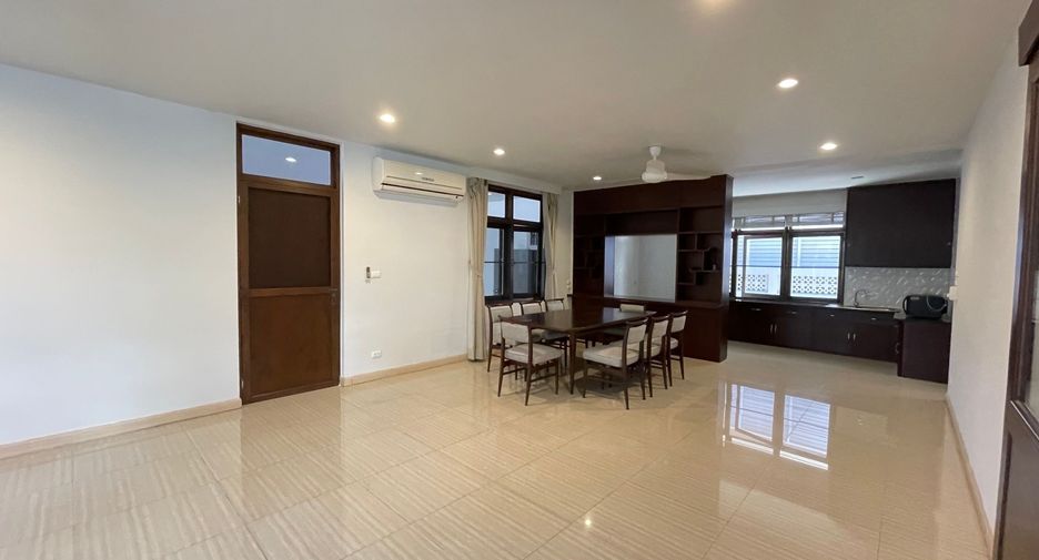 For rent 3 ベッドルーム house in Watthana, Bangkok