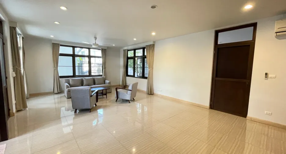 For rent 3 ベッドルーム house in Watthana, Bangkok