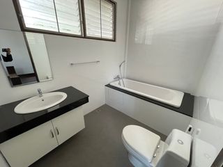 For rent 3 bedrooms house in Watthana, Bangkok