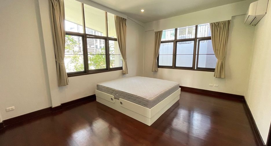 For rent 3 ベッドルーム house in Watthana, Bangkok