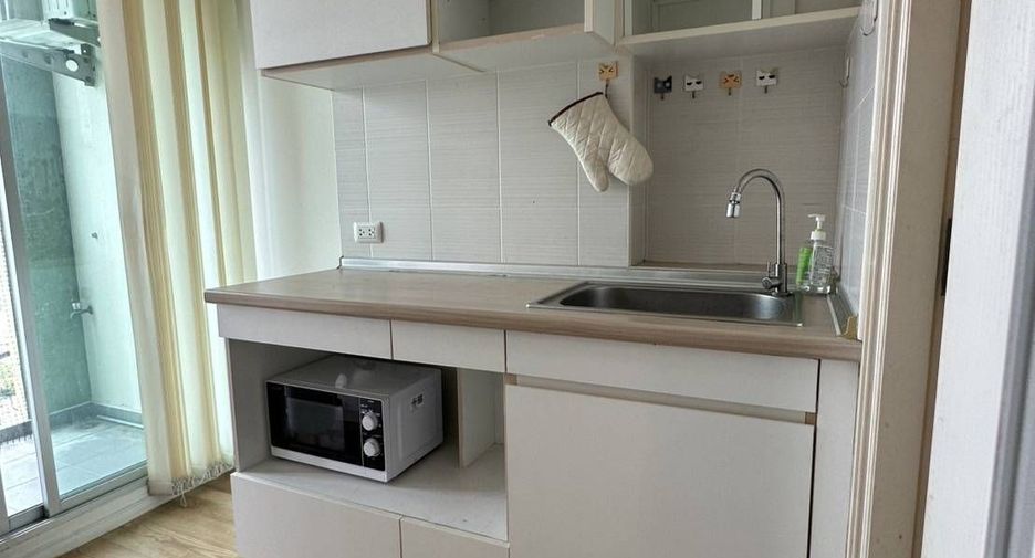 For rent 2 bedrooms condo in Bang Na, Bangkok