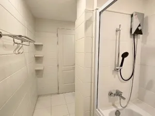 Аренда 2 спальни кондо в Кхлонг Сан, Бангкок
