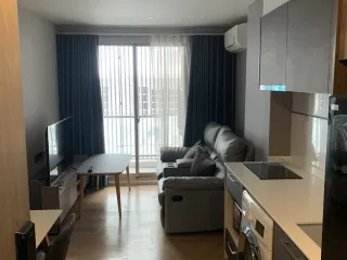 Condo en alquiler de 2 habitaciones en Phaya Thai, Bangkok