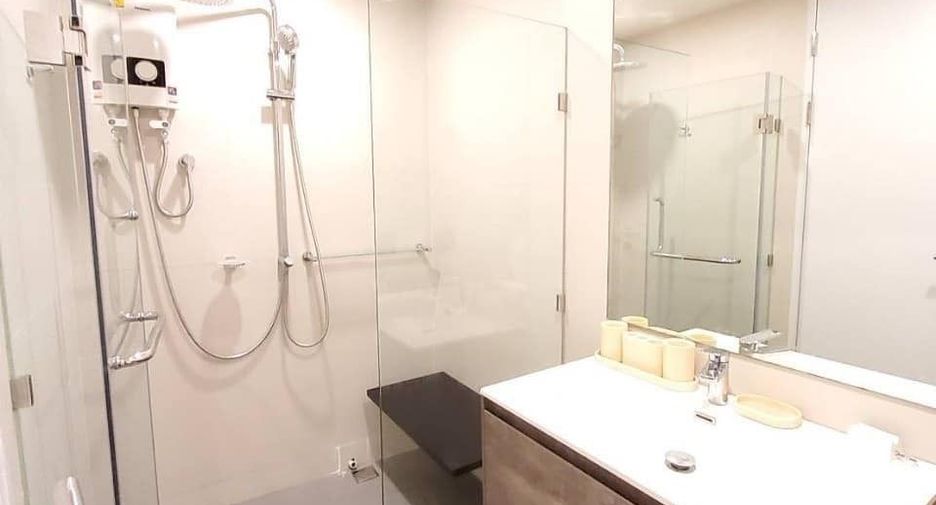 For rent 1 bed condo in Phaya Thai, Bangkok