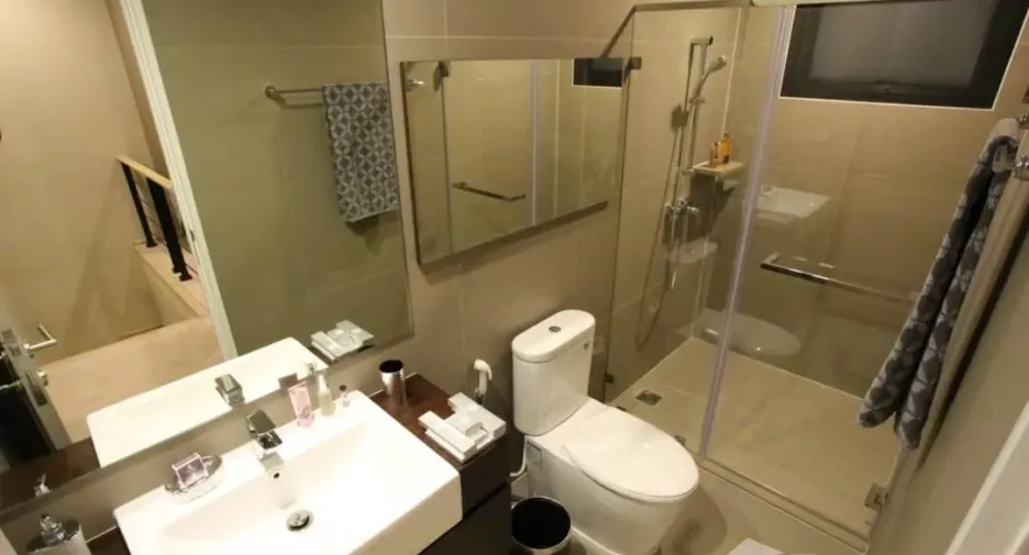 For rent 3 bedrooms townhouse in Suan Luang, Bangkok