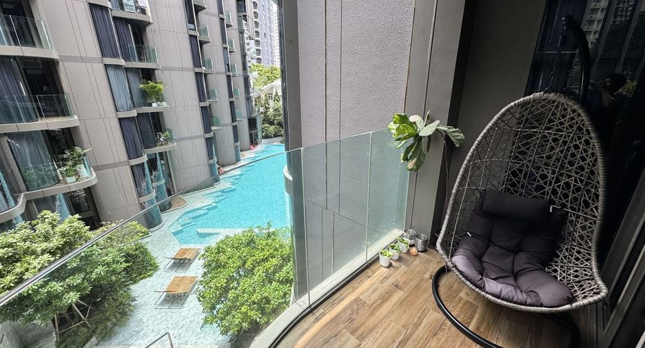 For rent 2 bedrooms condo in Watthana, Bangkok