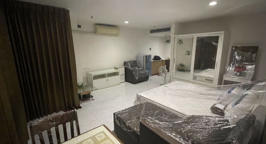 For rent studio condo in Ratchathewi, Bangkok