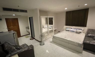 Wohnung zur Miete mit Studio in Ratchathewi, Bangkok
