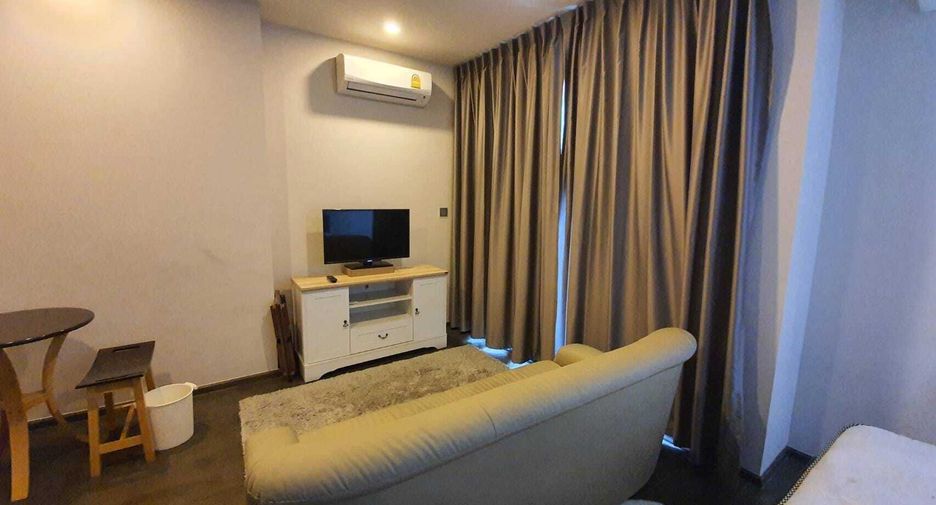 Wohnung zur Miete mit 1 Zimmer in Pathum Wan, Bangkok