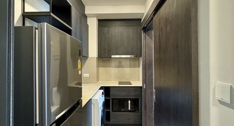 For rent 1 bed condo in Huai Khwang, Bangkok