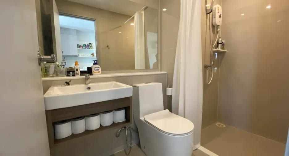 For rent studio condo in Din Daeng, Bangkok