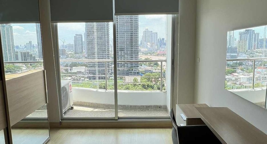 For rent 2 bedrooms condo in Khlong San, Bangkok