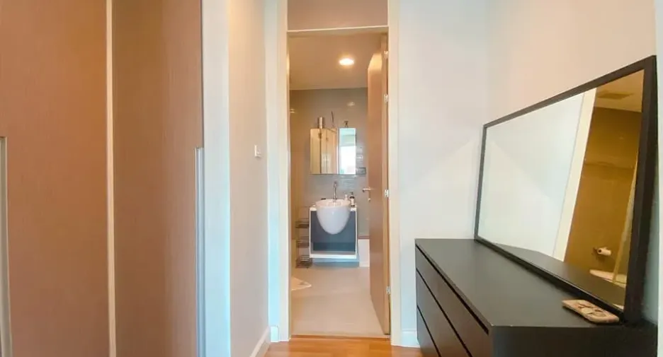 Condo en alquiler de 2 habitaciones en Phra Khanong, Bangkok