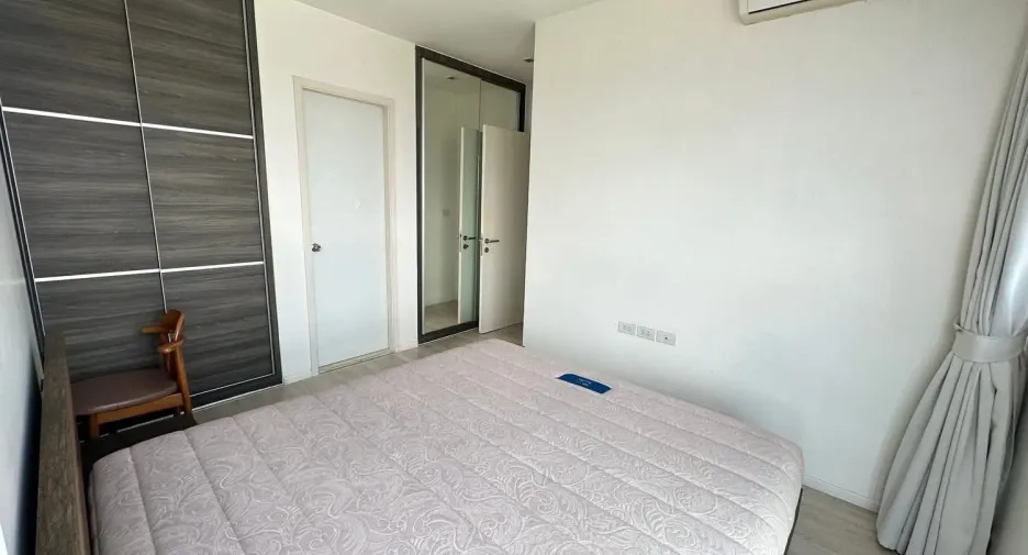 For rent 2 ベッドルーム condo in Huai Khwang, Bangkok