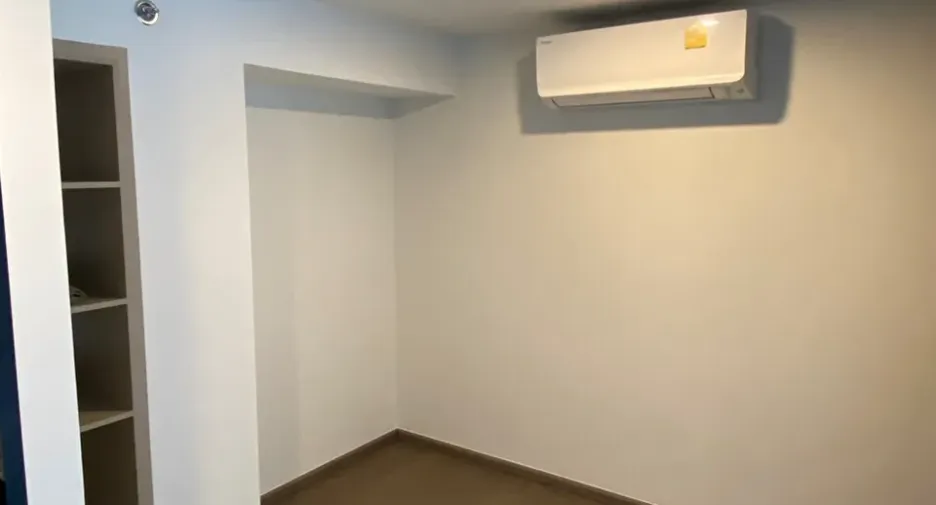 For rent 2 bedrooms condo in Ratchathewi, Bangkok