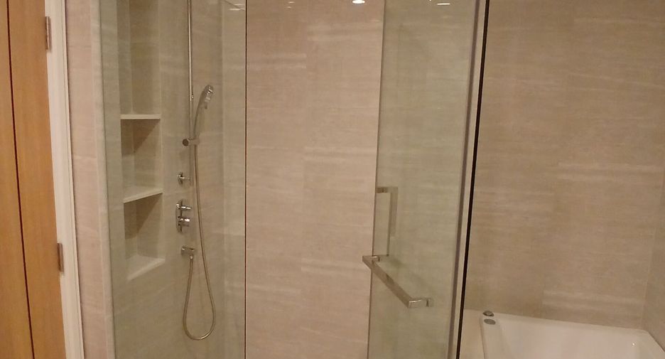 For rent 2 ベッドルーム condo in Sathon, Bangkok