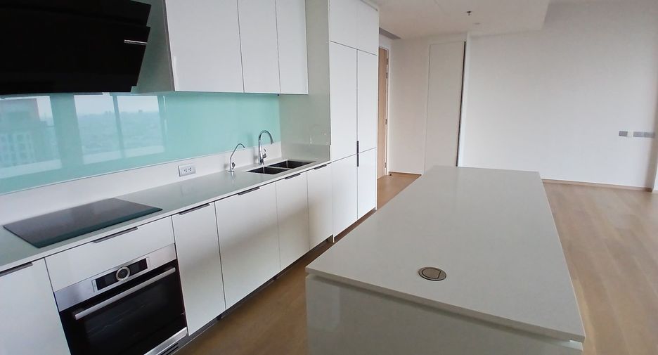 For rent 2 ベッドルーム condo in Sathon, Bangkok