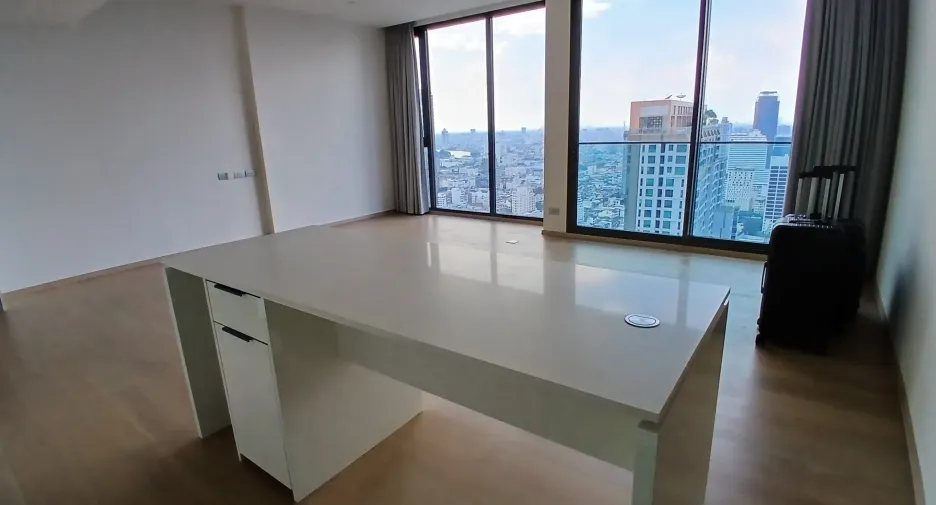 For rent 2 ベッドルーム condo in Sathon, Bangkok