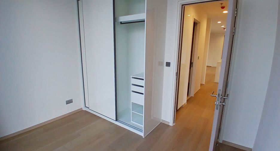 For rent 2 ベッドルーム condo in Sathon, Bangkok