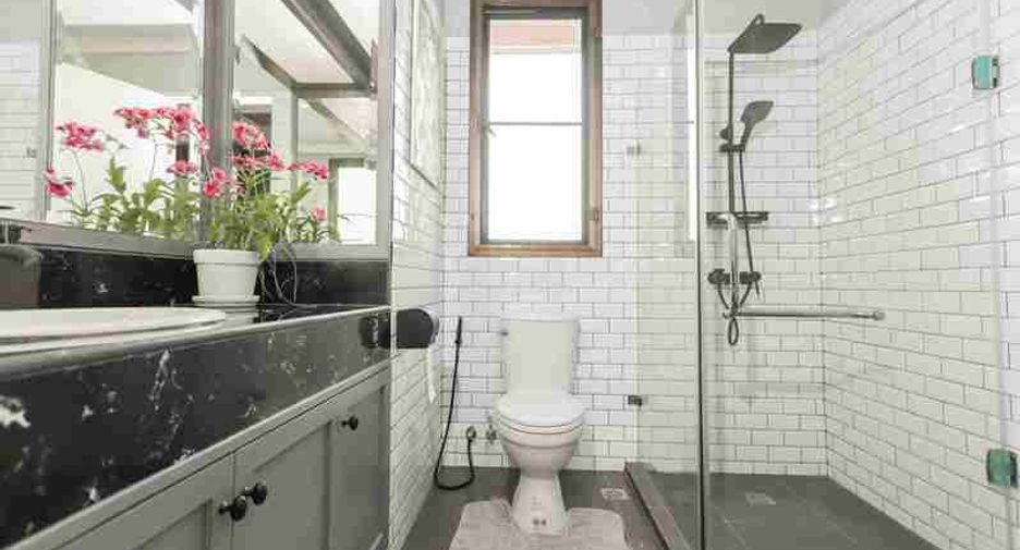 For rent 2 bedrooms condo in Khlong San, Bangkok
