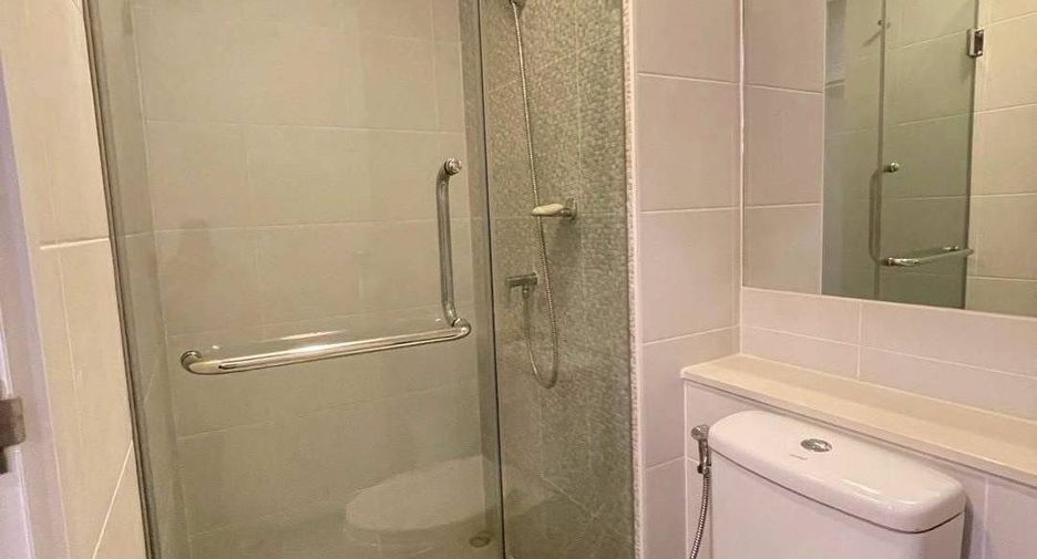For rent 2 bedrooms condo in Bang Phlat, Bangkok