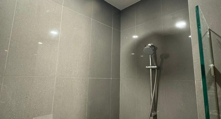 Condo en alquiler de 1 habitaciones en Bang Rak, Bangkok