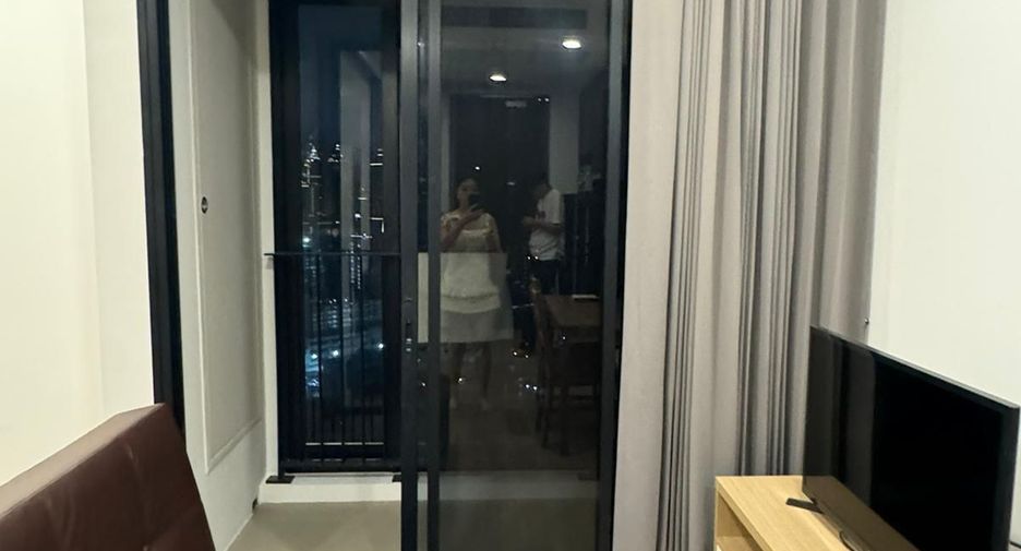 Condo en alquiler de 1 habitaciones en Bang Rak, Bangkok