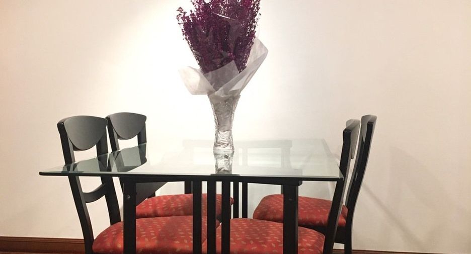 For rent 1 bed condo in Watthana, Bangkok