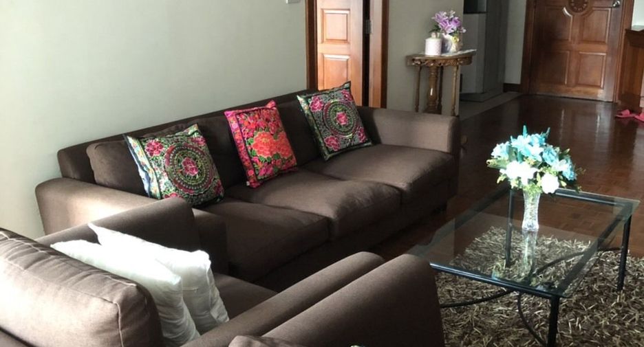 For rent 1 bed condo in Watthana, Bangkok