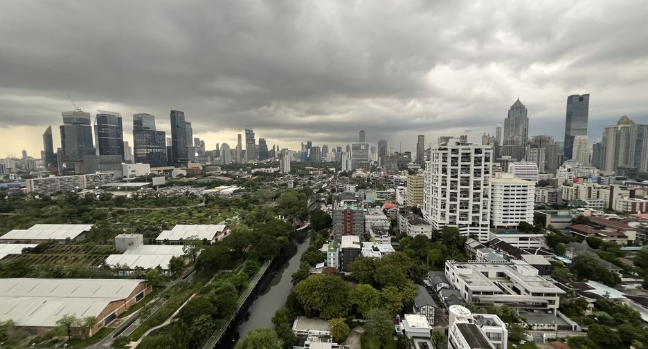 出租 2 卧室 公寓 在 Khlong Toei, 曼谷