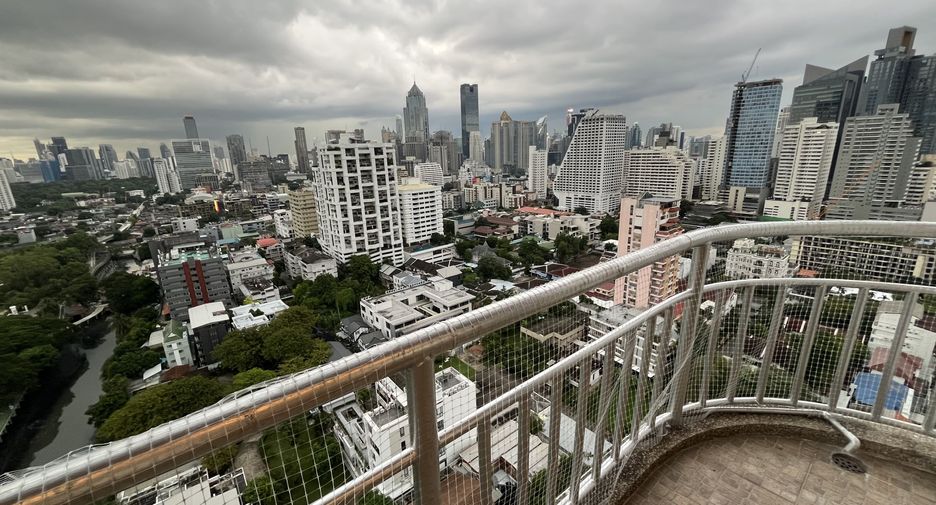 出租 2 卧室 公寓 在 Khlong Toei, 曼谷