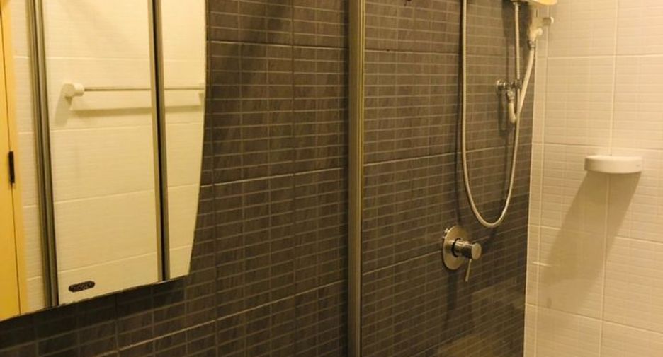 For rent 1 bed condo in Phaya Thai, Bangkok