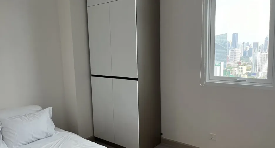 For rent 2 bedrooms condo in Bang Rak, Bangkok