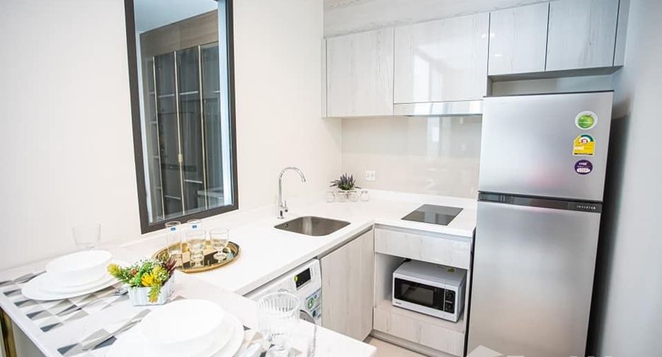 For rent 1 bed condo in Pathum Wan, Bangkok
